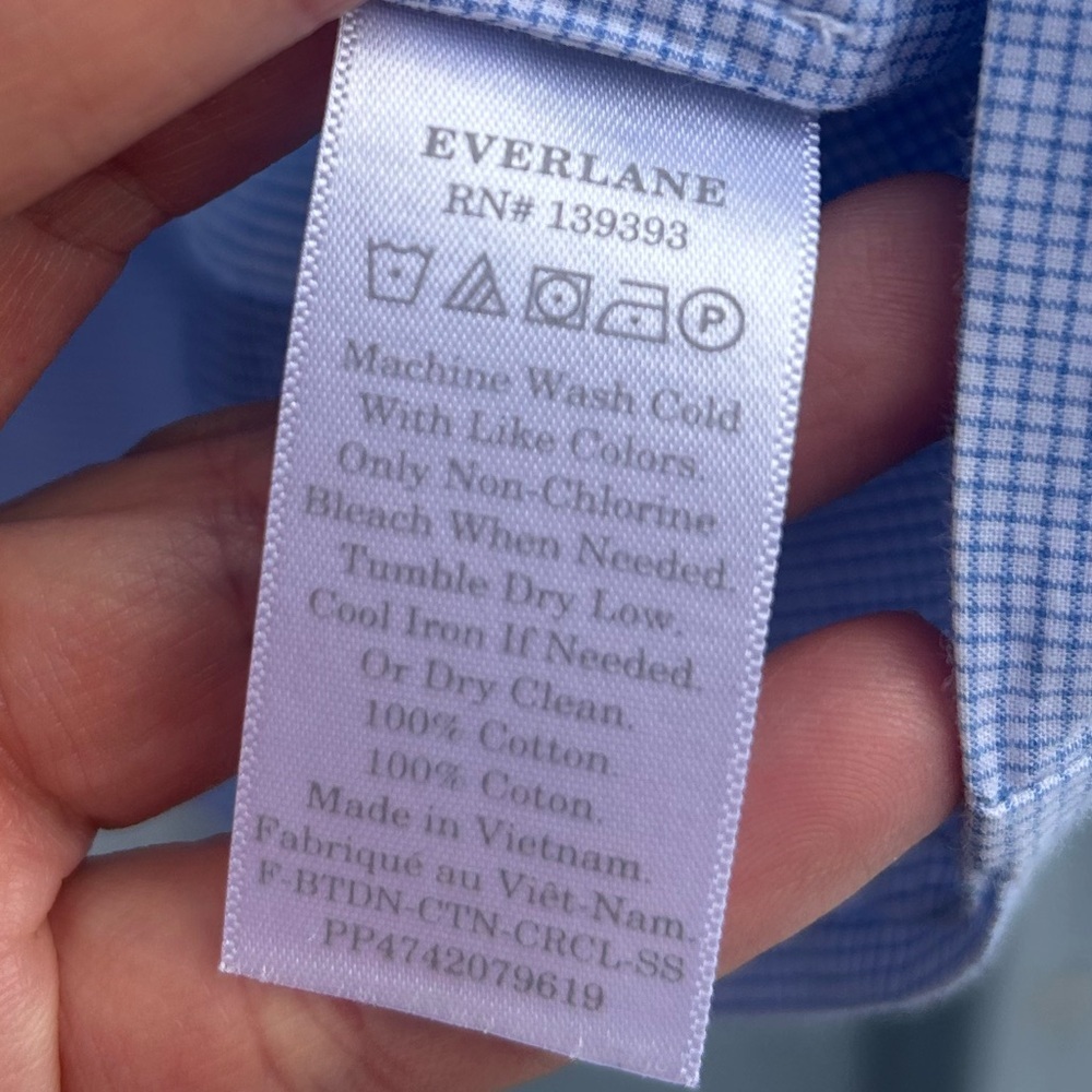 Everlane Windowpane Check Circle Open Back Blouse, size 8 - Picture 8 of 9